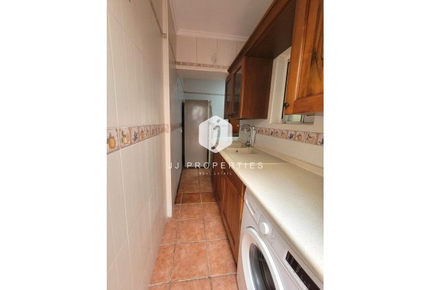 Tweedehands - Bungalow -
Torrevieja - Playa de los Locos