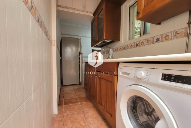 Tweedehands - Bungalow -
Torrevieja - Playa de los Locos