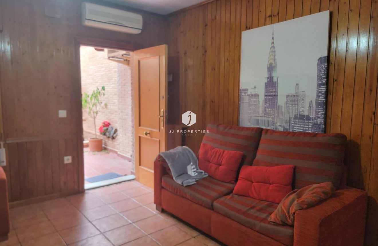 Tweedehands - Bungalow -
Torrevieja - Playa de los Locos