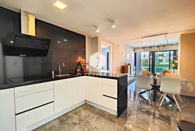 Segunda mano - Apartamento / piso -
Orihuela Costa - Costa Blanca