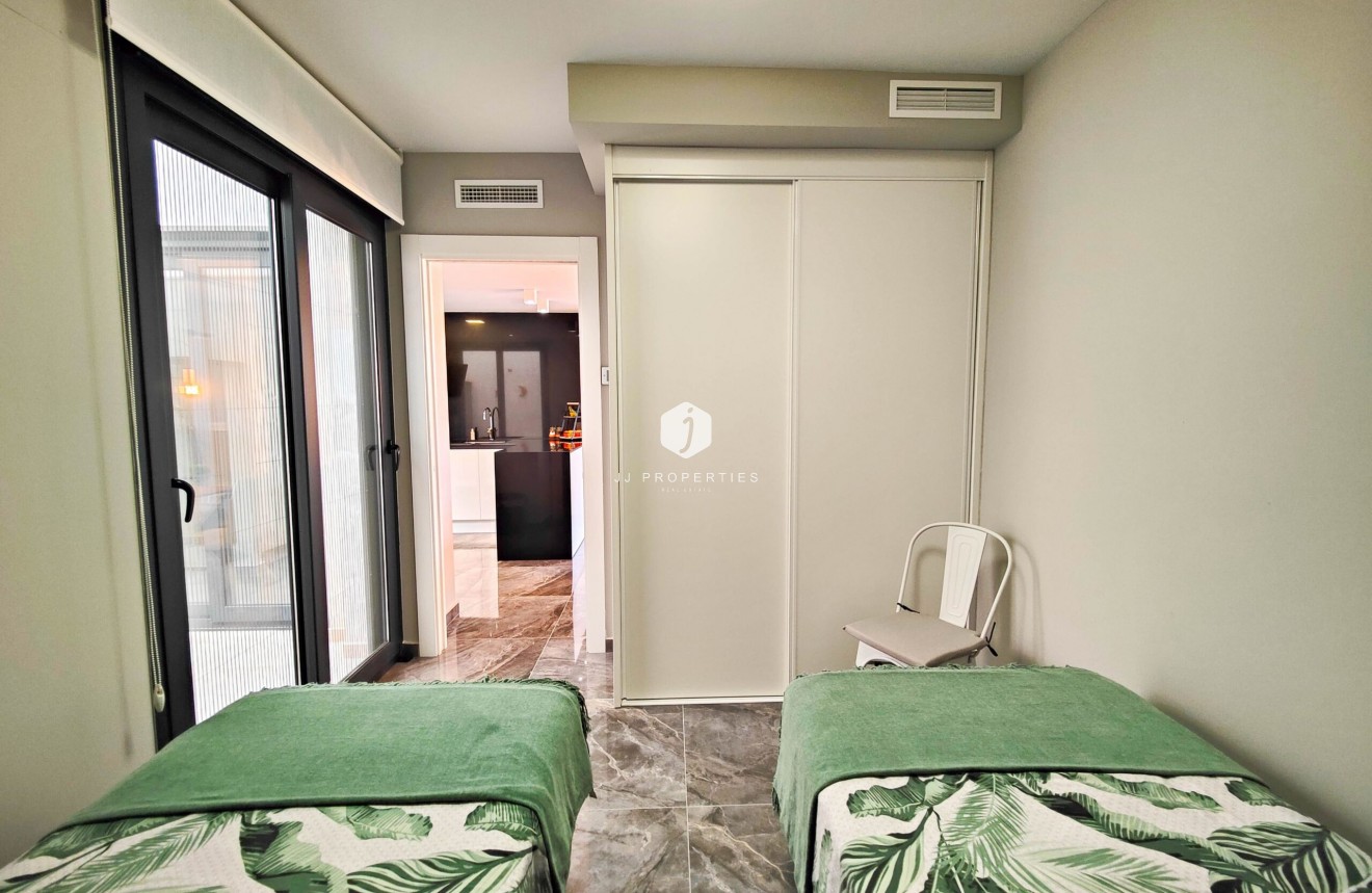 Segunda mano - Apartamento / piso -
Orihuela Costa - Costa Blanca