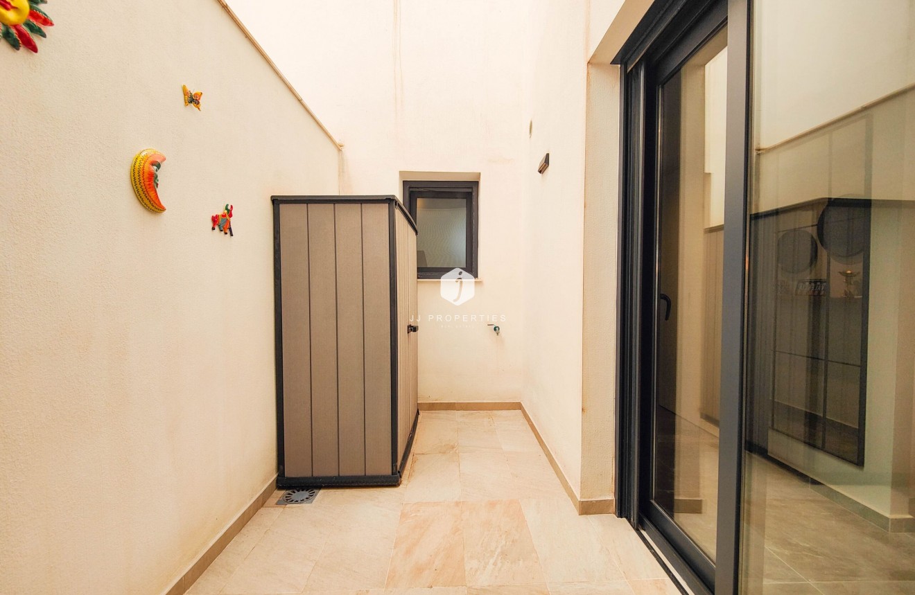 Segunda mano - Apartamento / piso -
Orihuela Costa - Costa Blanca