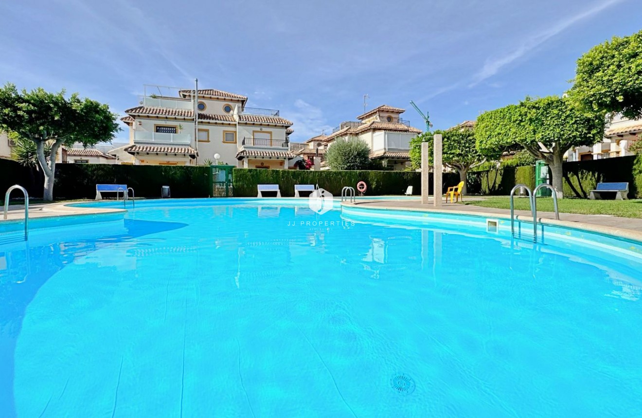 Tweedehands - Chalet -
Orihuela Costa - Costa Blanca