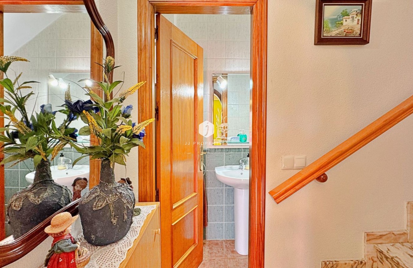 Tweedehands - Chalet -
Orihuela Costa - Costa Blanca