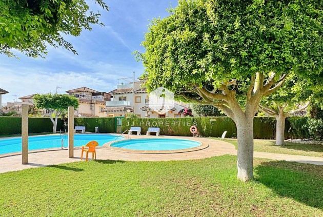 Tweedehands - Chalet -
Orihuela Costa - Costa Blanca