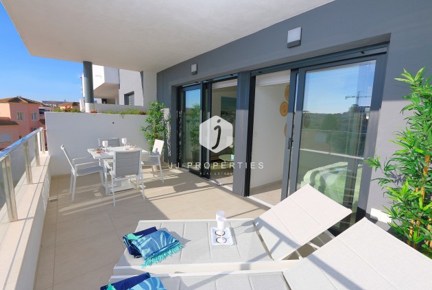 Segunda mano - Apartamento / piso -
Playa Flamenca - Costa Blanca