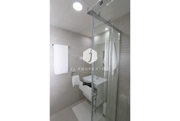 Segunda mano - Apartamento / piso -
Playa Flamenca - Costa Blanca