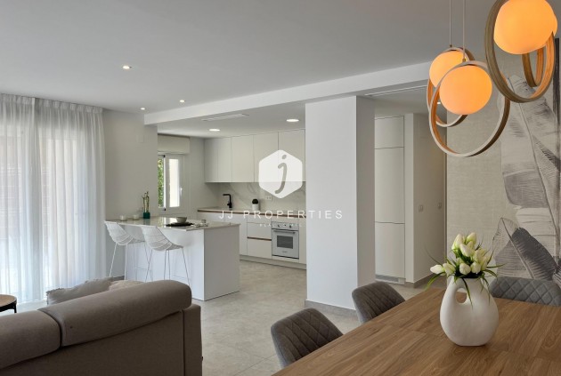 D'occasion - Appartement -
Torrevieja - aguas nuevas