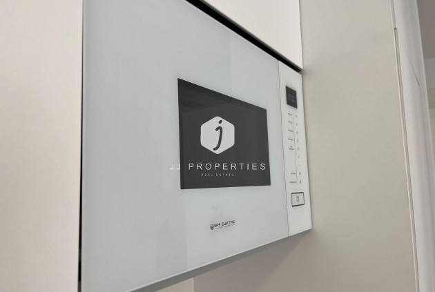 D'occasion - Appartement -
Torrevieja - aguas nuevas