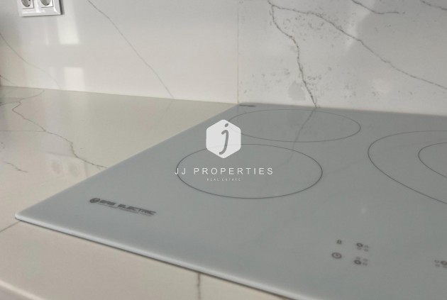 D'occasion - Appartement -
Torrevieja - aguas nuevas