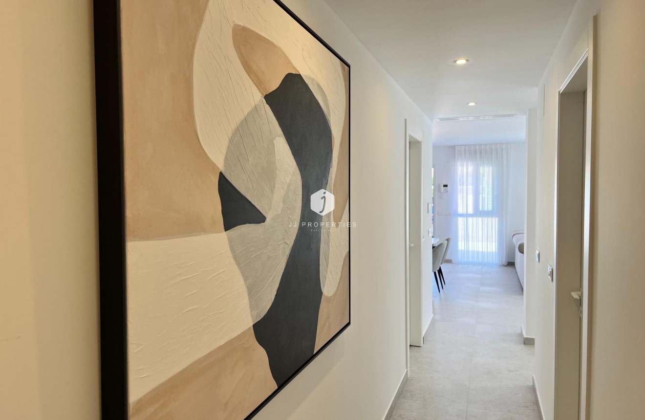 D'occasion - Appartement -
Torrevieja - aguas nuevas