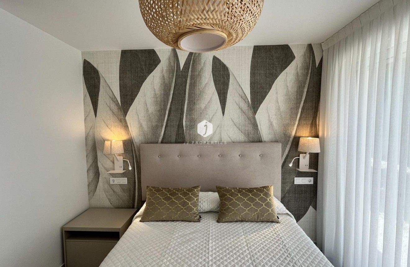 D'occasion - Appartement -
Torrevieja - aguas nuevas