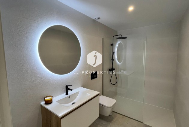 D'occasion - Appartement -
Torrevieja - aguas nuevas