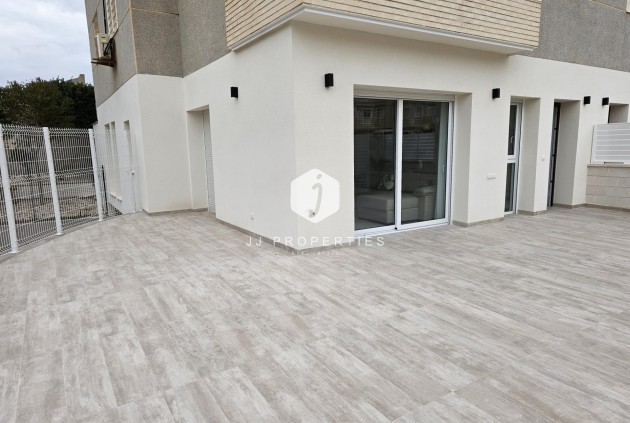 D'occasion - Appartement -
Torrevieja - aguas nuevas