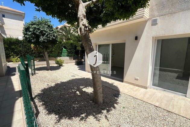 D'occasion - Appartement -
Torrevieja - aguas nuevas