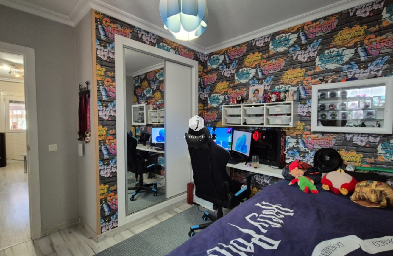 Tweedehands - Chalet -
Torrevieja - Costa Blanca