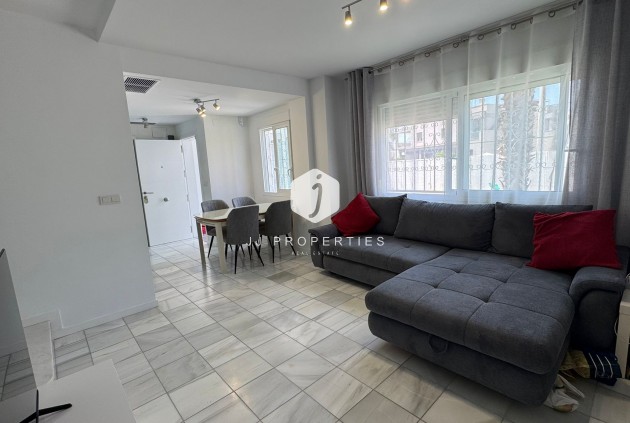 Segunda mano - Chalet -
Torrevieja - Costa Blanca