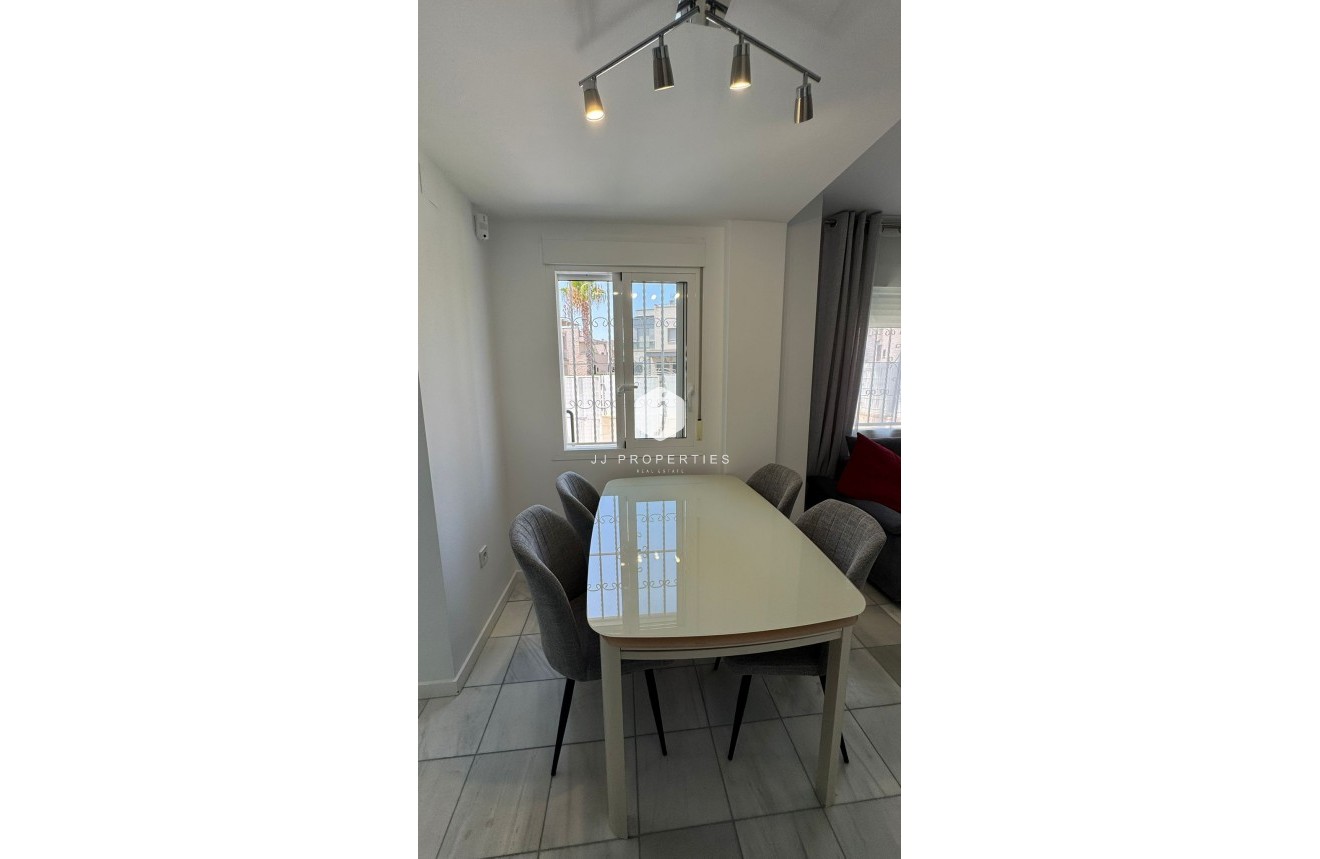 Segunda mano - Chalet -
Torrevieja - Costa Blanca