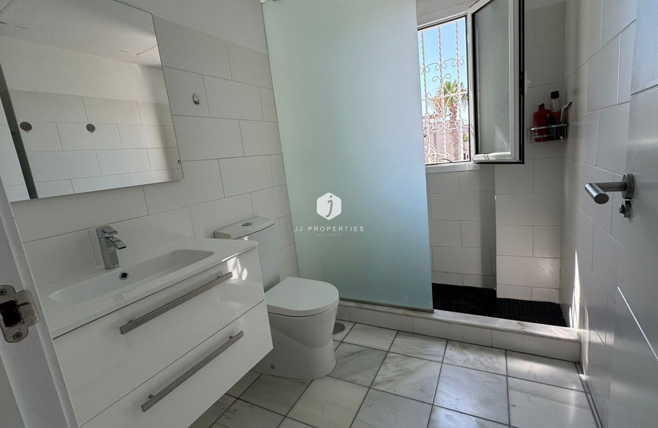 Segunda mano - Chalet -
Torrevieja - Costa Blanca