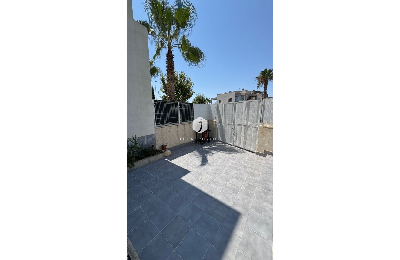 Segunda mano - Chalet -
Torrevieja - Costa Blanca