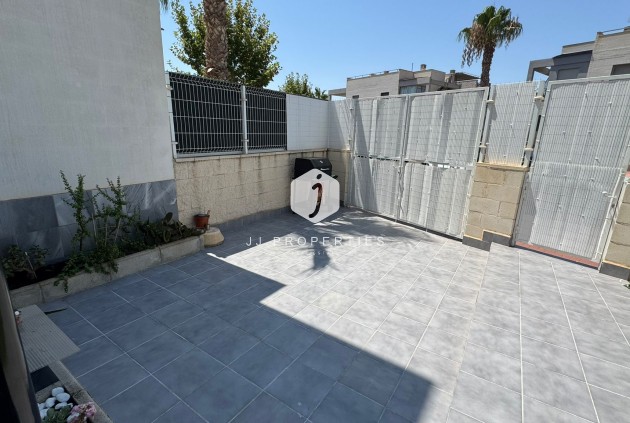 Segunda mano - Chalet -
Torrevieja - Costa Blanca