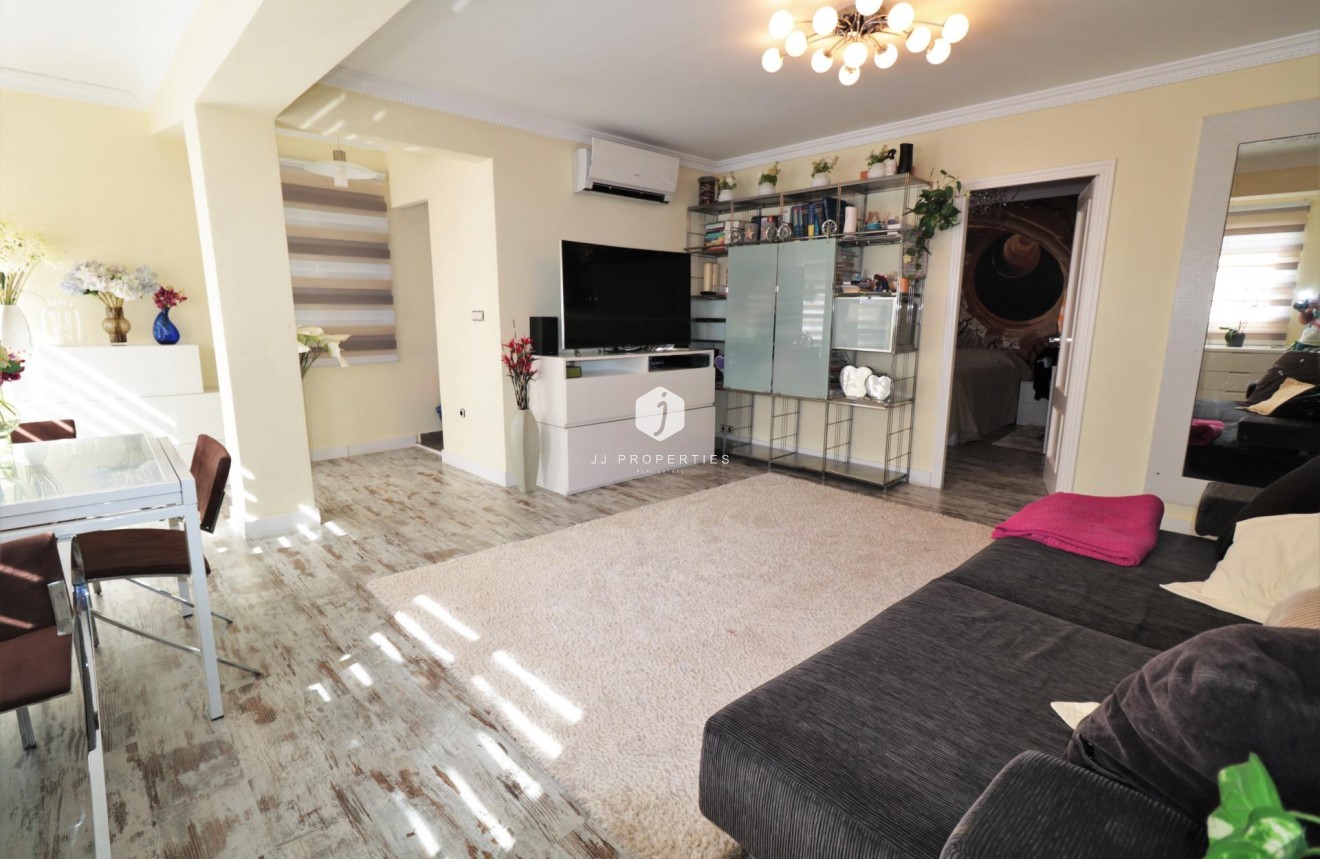 Tweedehands - Penthouse -
Torrevieja - Playa de los Naufragos