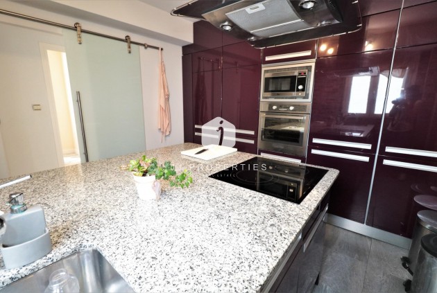 Tweedehands - Penthouse -
Torrevieja - Playa de los Naufragos