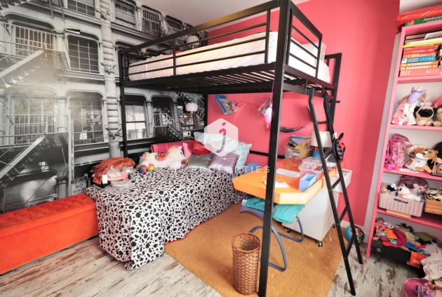 Tweedehands - Penthouse -
Torrevieja - Playa de los Naufragos