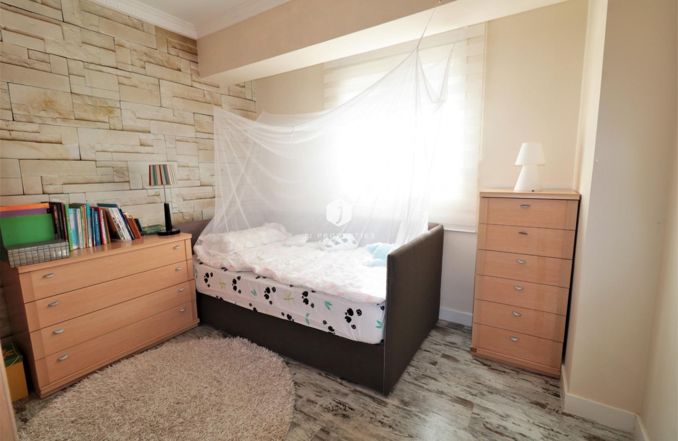 Tweedehands - Penthouse -
Torrevieja - Playa de los Naufragos