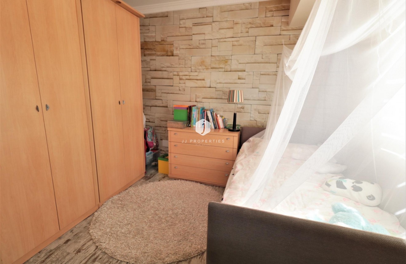 Tweedehands - Penthouse -
Torrevieja - Playa de los Naufragos