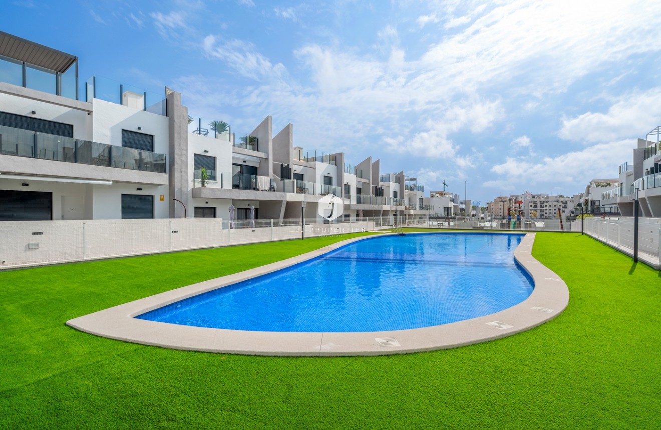 Segunda mano - Apartamento / piso -
San Miguel de Salinas - Inland