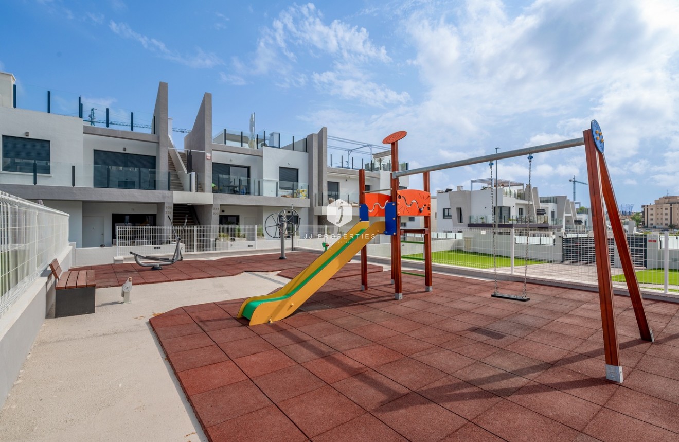 Segunda mano - Apartamento / piso -
San Miguel de Salinas - Inland