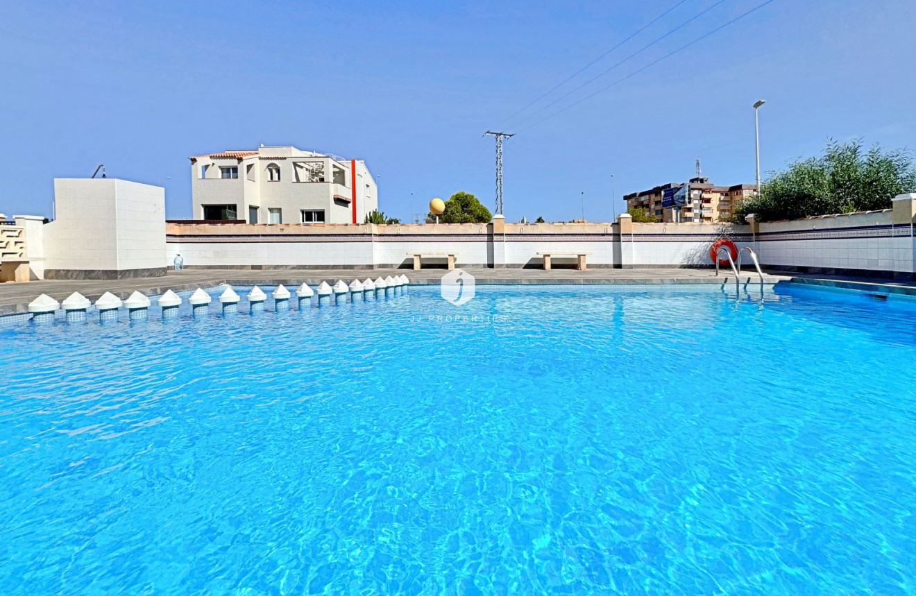 Segunda mano - Apartamento / piso -
Orihuela Costa - Costa Blanca