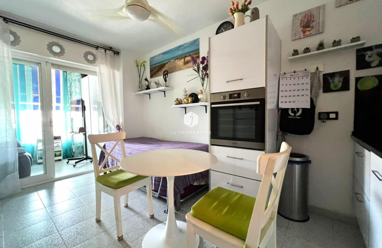 Segunda mano - Apartamento / piso -
Torrevieja - El molino