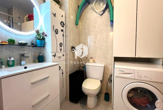 Segunda mano - Apartamento / piso -
Torrevieja - El molino