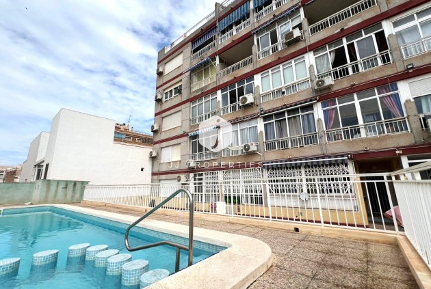 Segunda mano - Apartamento / piso -
Torrevieja - El molino