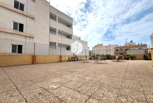 Segunda mano - Apartamento / piso -
Torrevieja - El molino