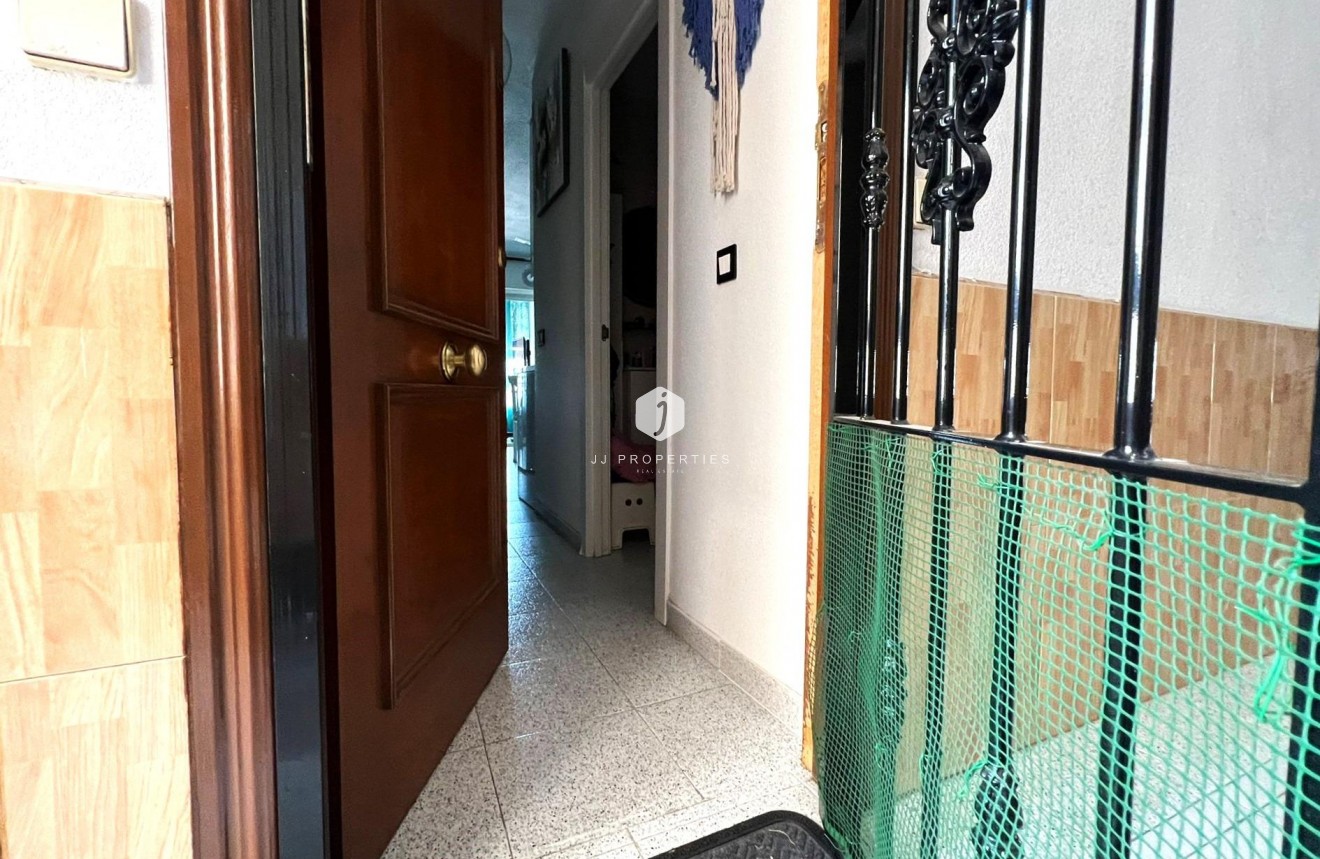 Segunda mano - Apartamento / piso -
Torrevieja - El molino