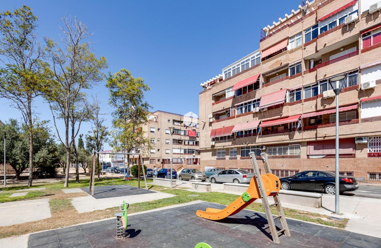 Segunda mano - Apartamento / piso -
Torrevieja - Playa de los Locos