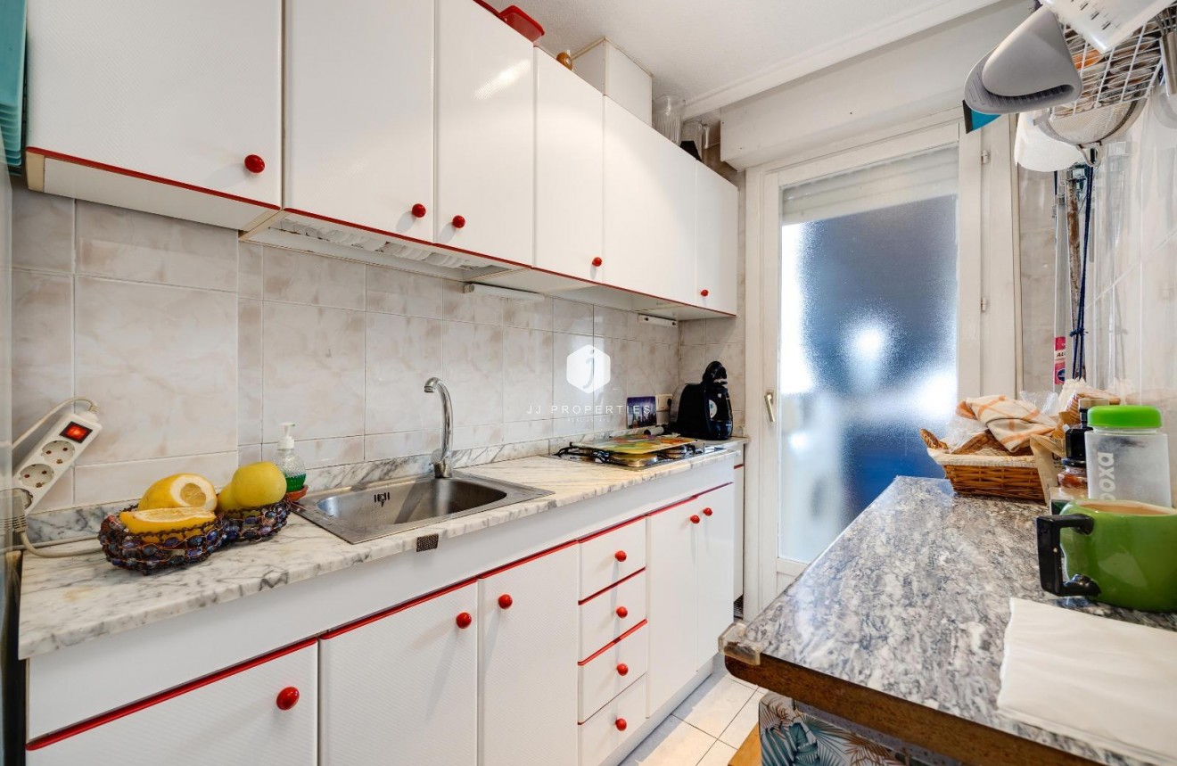 Segunda mano - Apartamento / piso -
Torrevieja - Playa de los Locos