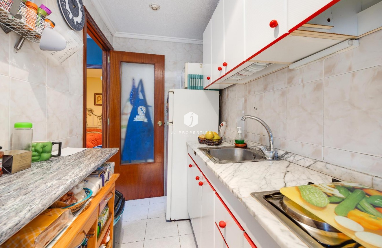 Segunda mano - Apartamento / piso -
Torrevieja - Playa de los Locos