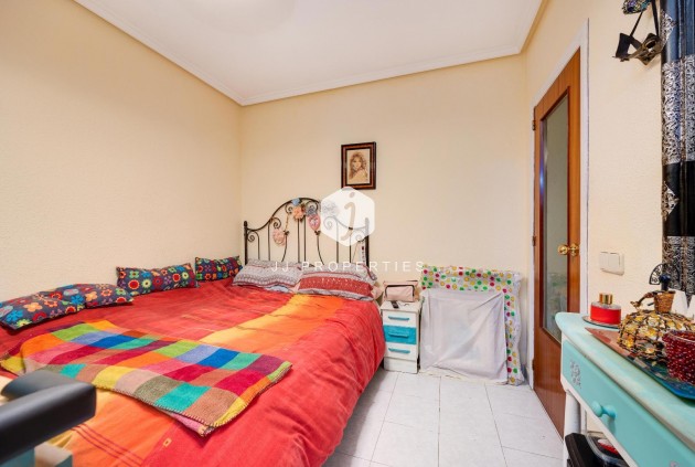 Segunda mano - Apartamento / piso -
Torrevieja - Playa de los Locos