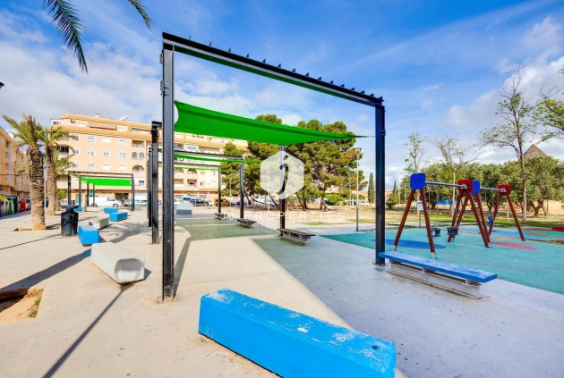 Segunda mano - Apartamento / piso -
Torrevieja - Playa de los Locos