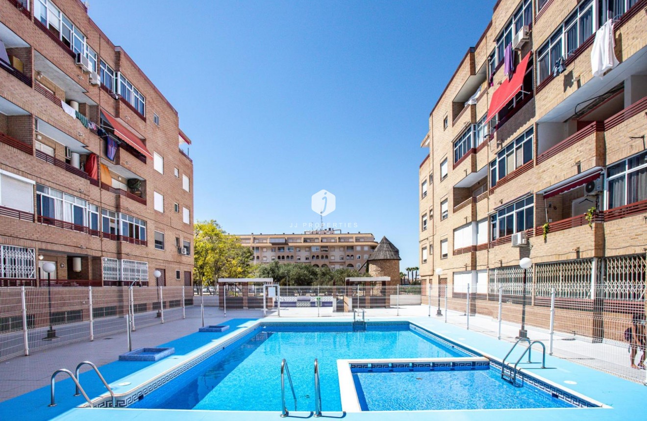 Segunda mano - Apartamento / piso -
Torrevieja - Playa de los Locos