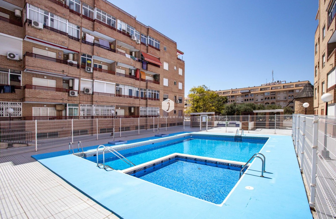 Segunda mano - Apartamento / piso -
Torrevieja - Playa de los Locos
