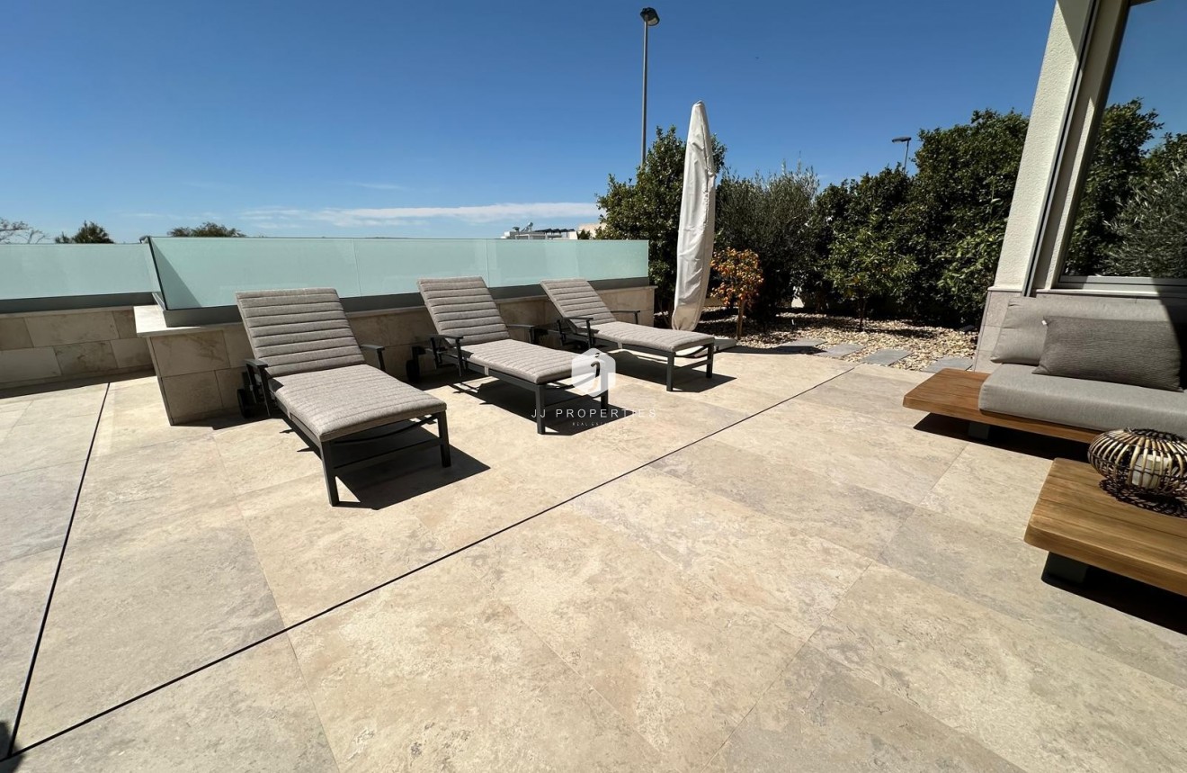 D'occasion - Villa -
Benijofar - Costa Blanca