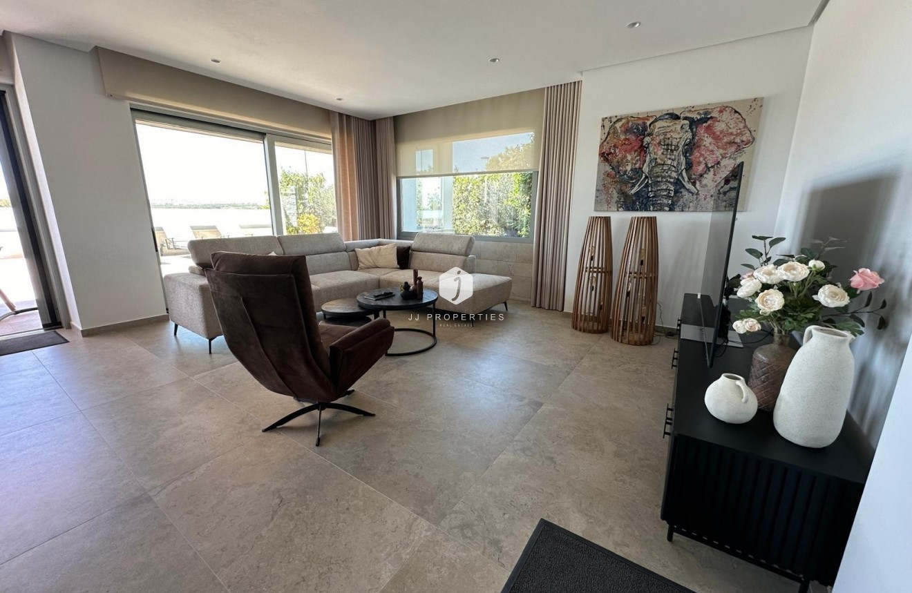 D'occasion - Villa -
Benijofar - Costa Blanca