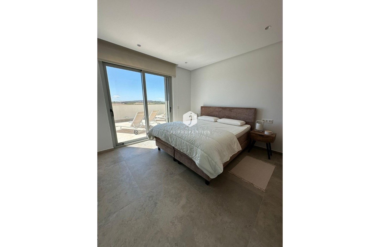 D'occasion - Villa -
Benijofar - Costa Blanca