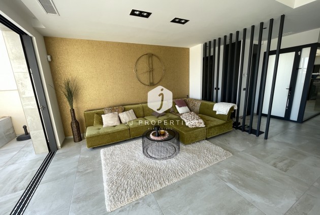 D'occasion - Villa -
Ciudad Quesada - Costa Blanca