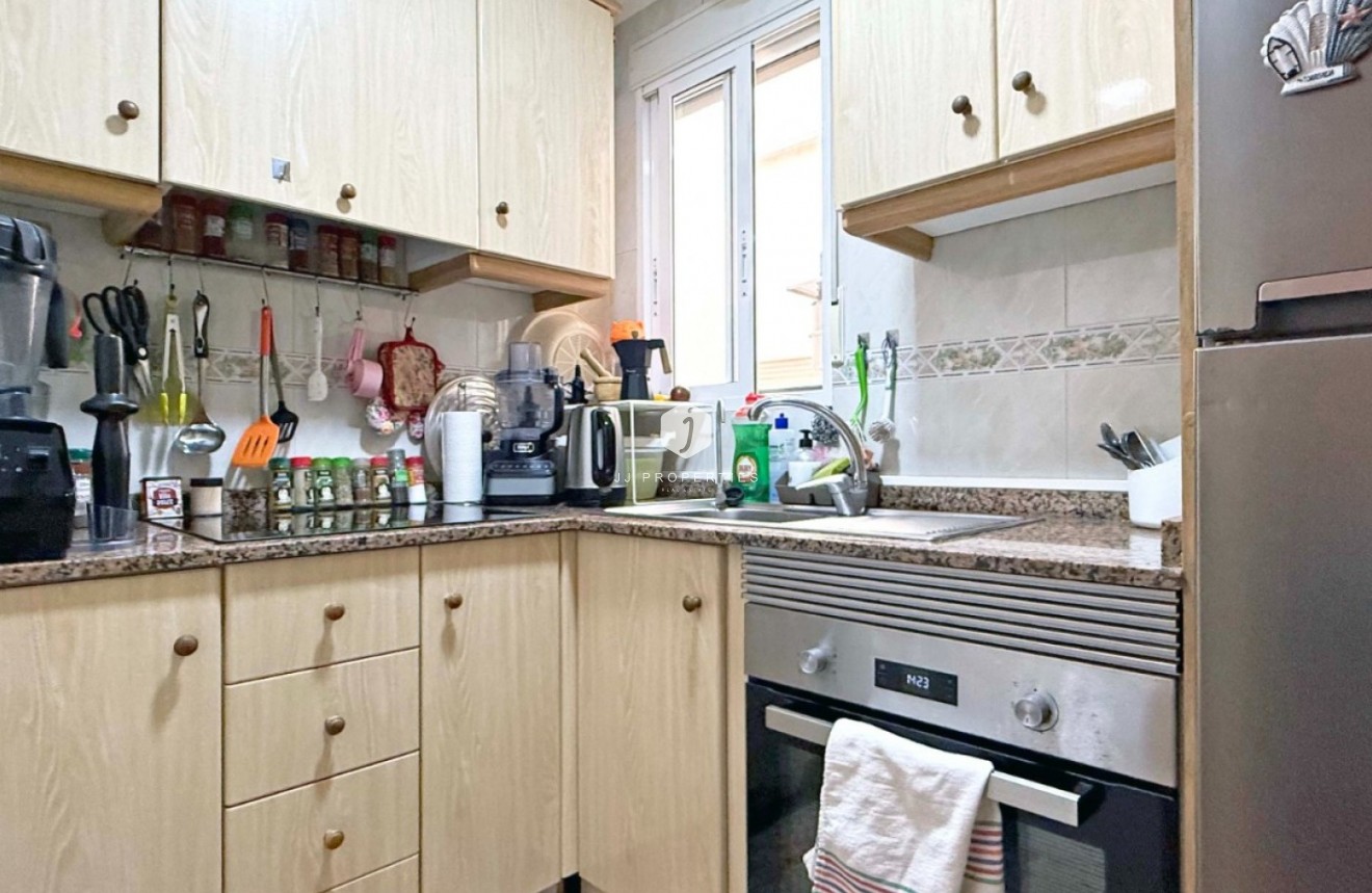 Tweedehands - Appartement / flat -
Torrevieja - Costa Blanca